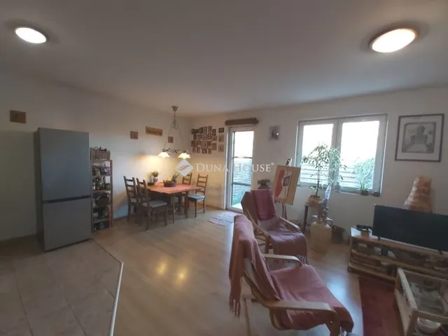 Eladó lakás Isaszeg 80 nm