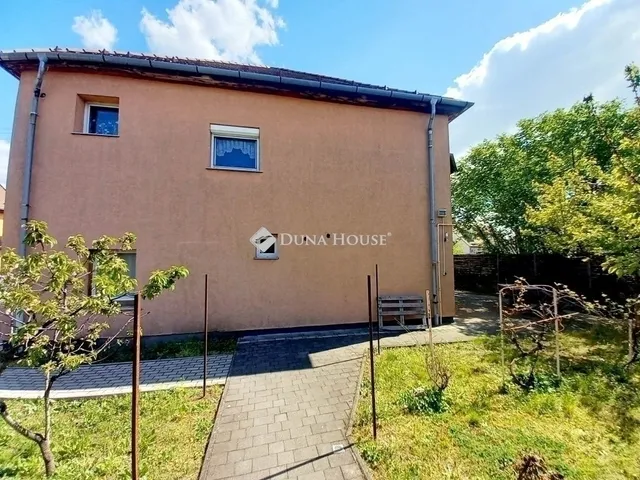 Eladó ház Fót 165 nm