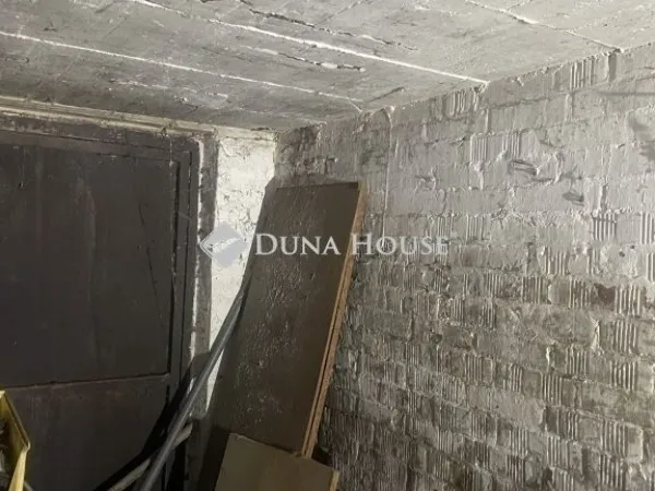 Eladó ház Ecser 30 nm