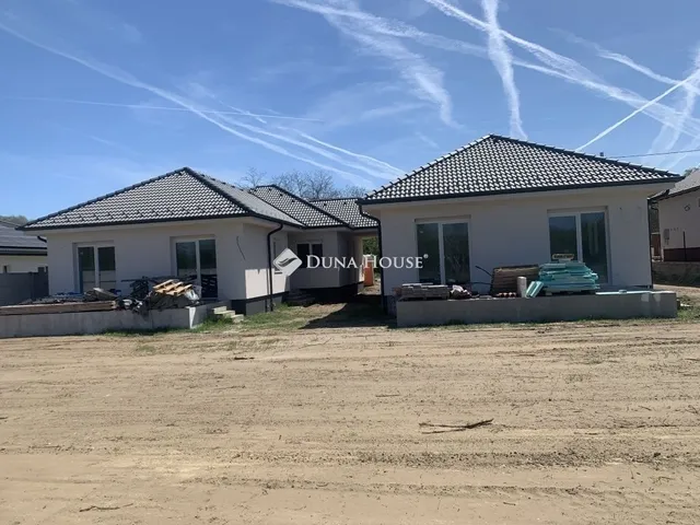 Eladó ház Erdőkertes 120 nm