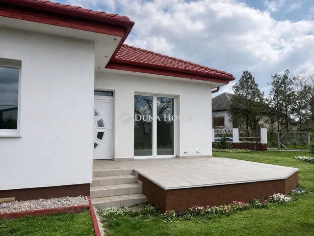 Eladó ház Bag 67 nm