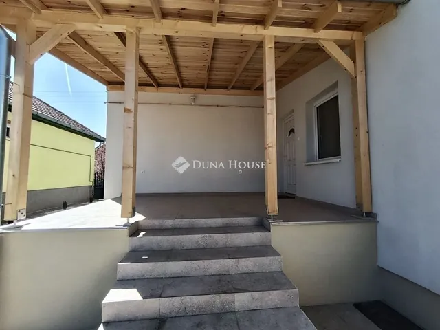 Eladó ház Bag 124 nm