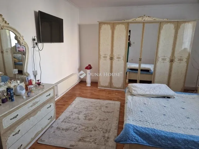 Eladó ház Aszód 166 nm