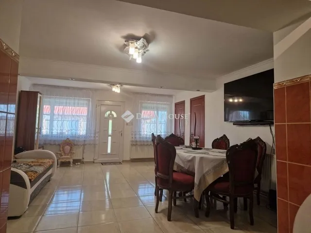 Eladó ház Aszód 166 nm