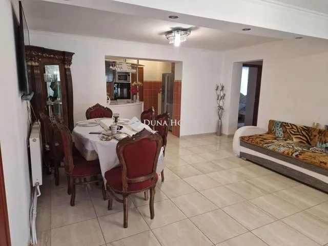 Eladó ház Aszód 166 nm