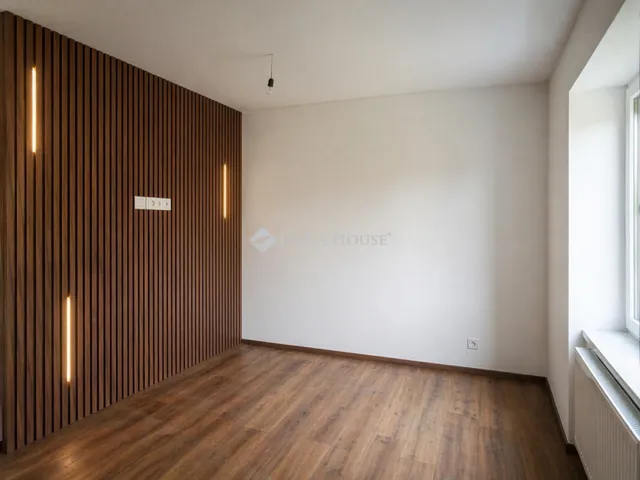Eladó ház Pécel 71 nm