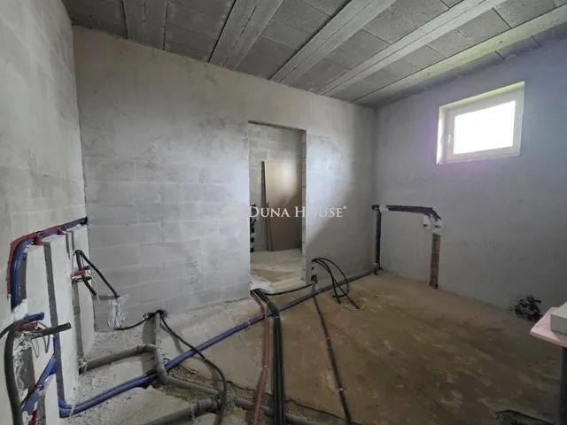 Eladó ház Tóalmás 241 nm