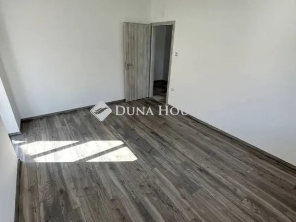 Eladó ház Albertirsa 175 nm