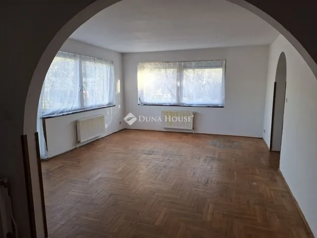 Eladó ház Erdőkertes 202 nm