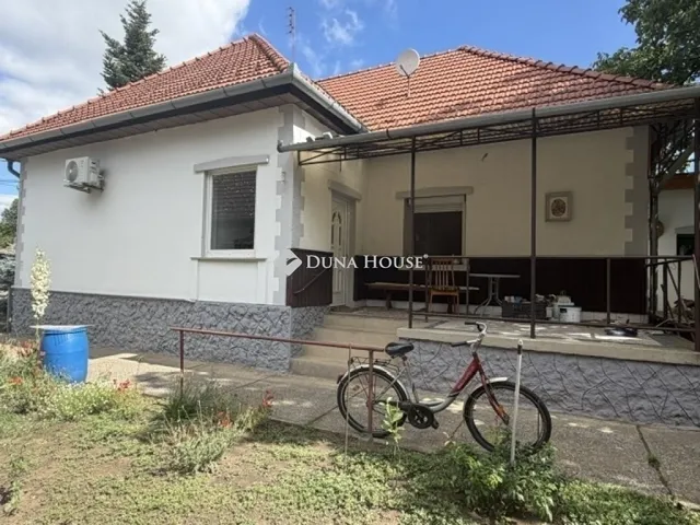 Eladó ház Üllő 100 nm