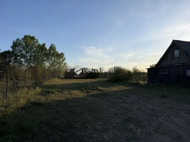 Eladó telek Kóka 790 nm