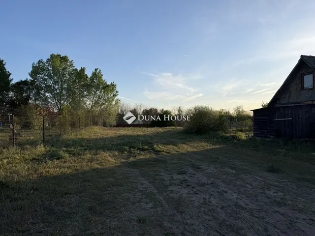 Eladó telek Kóka 790 nm