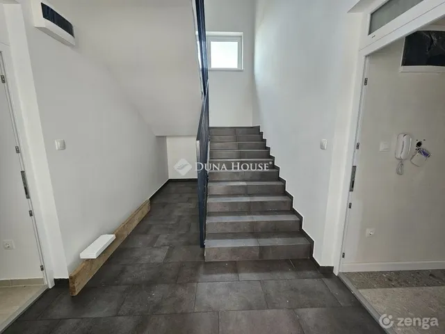 Eladó lakás Mende 78 nm