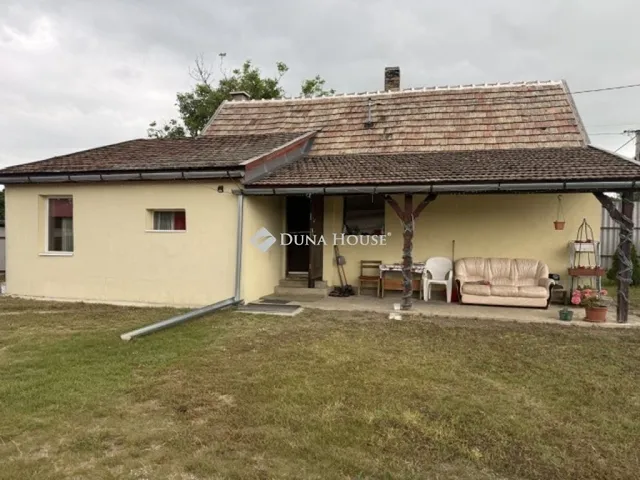Eladó ház Csévharaszt 60 nm