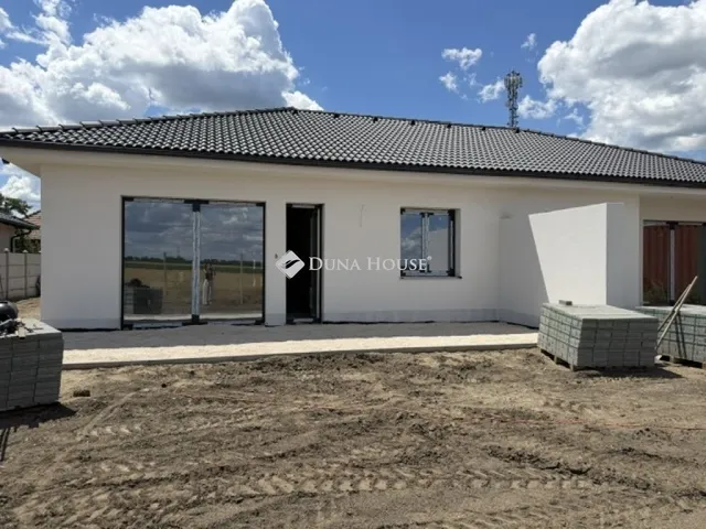 Eladó ház Nyáregyháza 100 nm