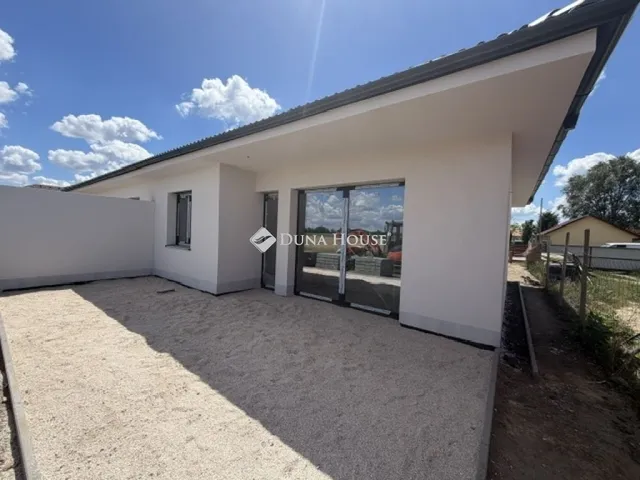 Eladó ház Nyáregyháza 100 nm