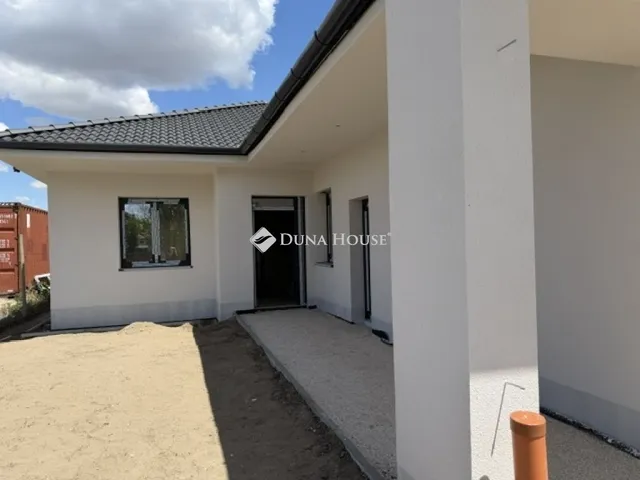 Eladó ház Nyáregyháza 100 nm