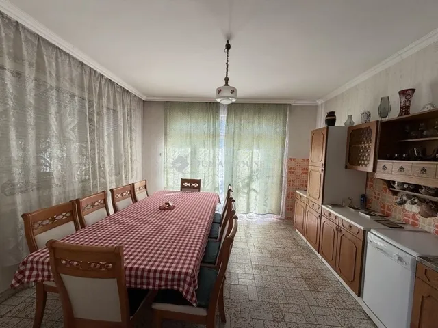 Eladó ház Kóka 347 nm