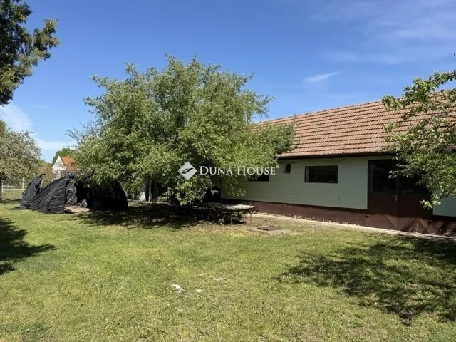Eladó ház Kóka 347 nm