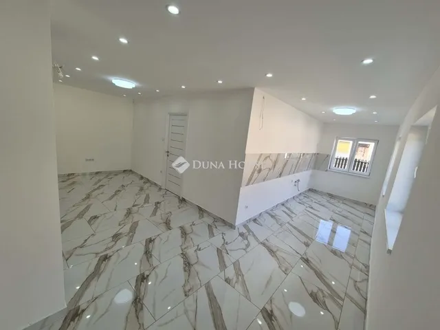 Eladó ház Tápiószele 72 nm