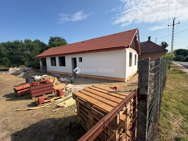 Eladó ház Nyáregyháza 93 nm