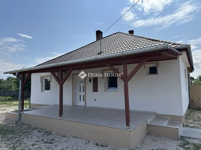 Eladó ház Örkény 53 nm