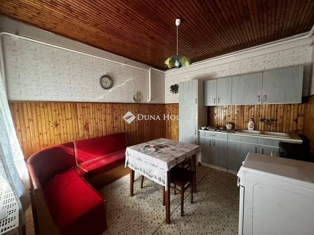 Eladó ház Jászfényszaru 110 nm