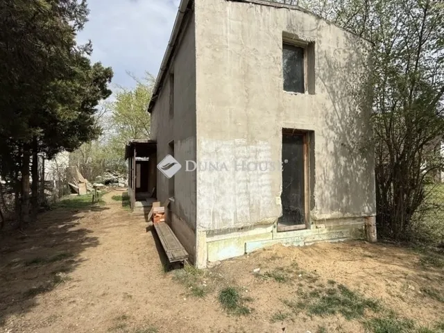 Eladó nyaraló Gyömrő 36 nm