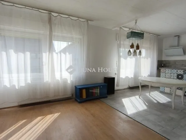 Eladó ház Nagykáta 207 nm
