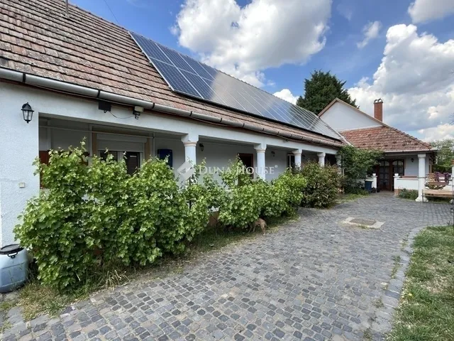 Eladó ház Gyömrő 180 nm