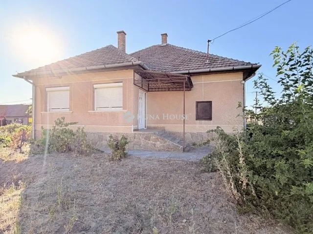 Eladó ház Vasad 105 nm