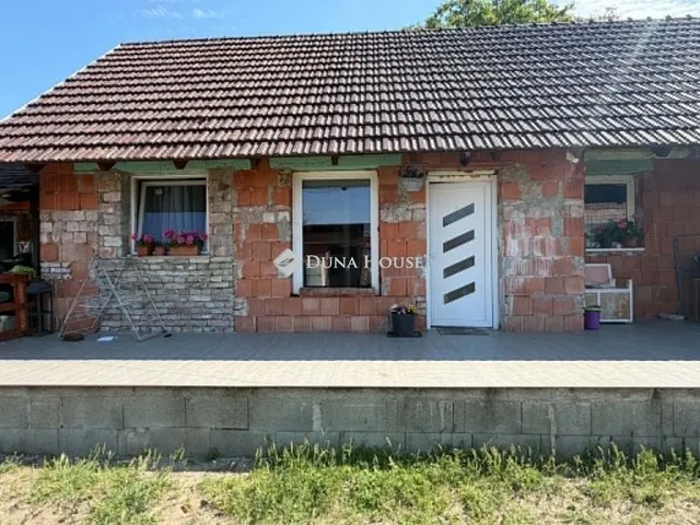 Eladó ház Csévharaszt 100 nm