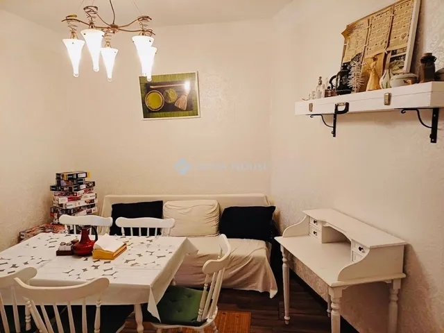 Eladó ház Budapest XVI. kerület 176 nm