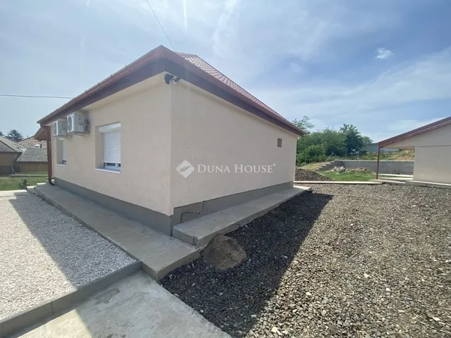 Eladó ház Gomba 98 nm
