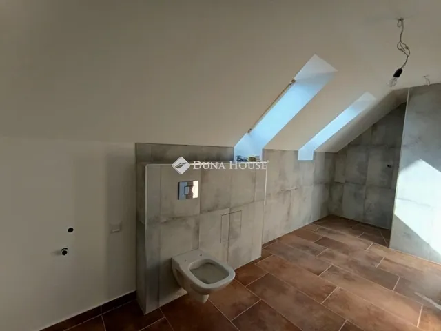 Eladó ház Őrbottyán 120 nm
