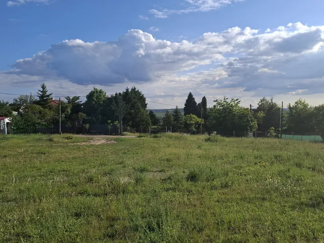Eladó telek Őrbottyán 993 nm