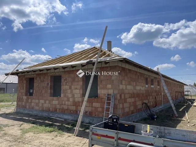 Eladó ház Inárcs 94 nm