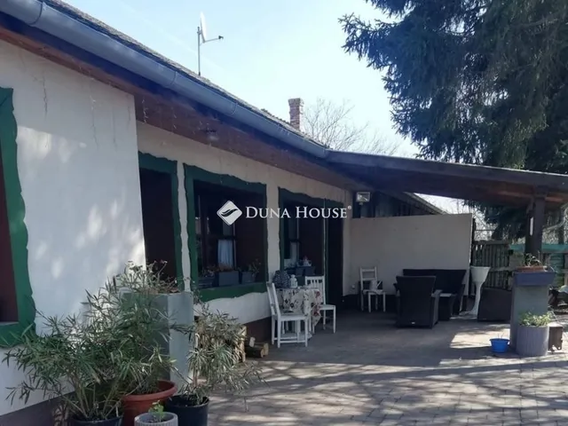 Eladó ház Inárcs 324 nm