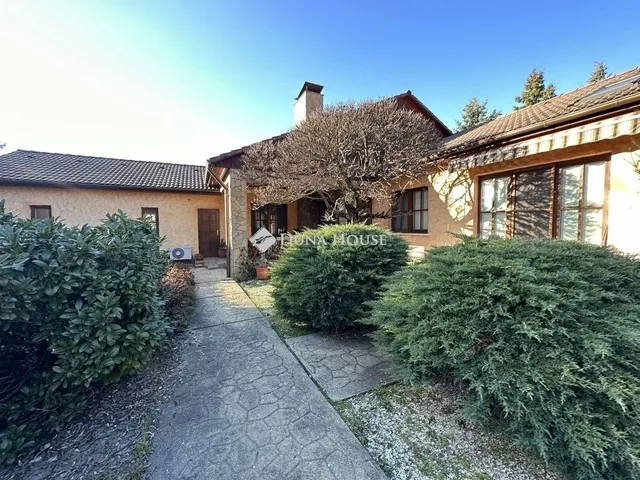 Eladó ház Hernád 156 nm