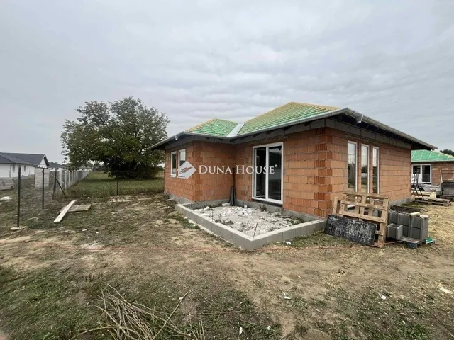 Eladó ház Inárcs 94 nm