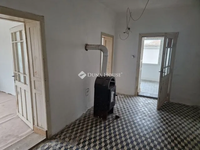 Eladó ház Tápióság 73 nm