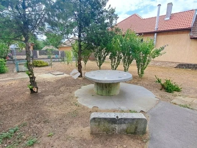 Eladó ház Tápiószecső 81 nm