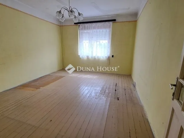 Eladó ház Tápiószecső 81 nm