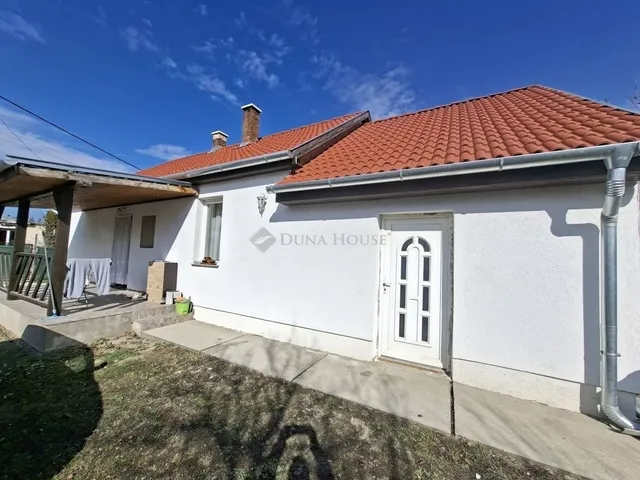 Eladó ház Tápiószecső 84 nm