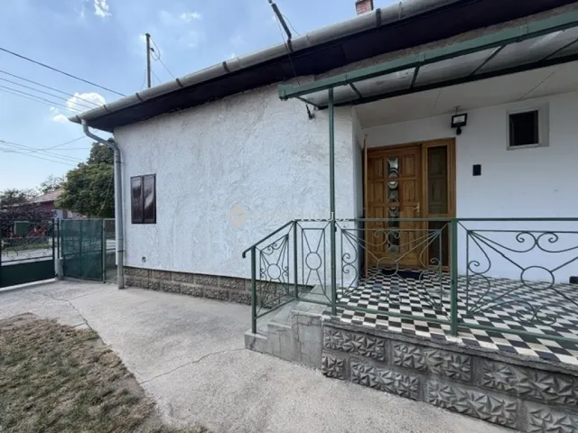 Eladó ház Vecsés 130 nm