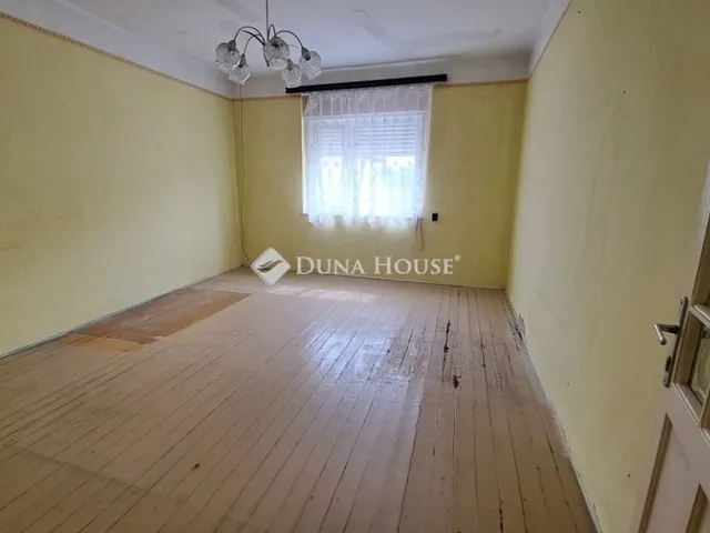 Eladó ház Tápiószecső 81 nm
