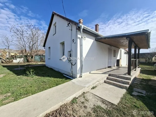 Eladó ház Tápiószecső 84 nm