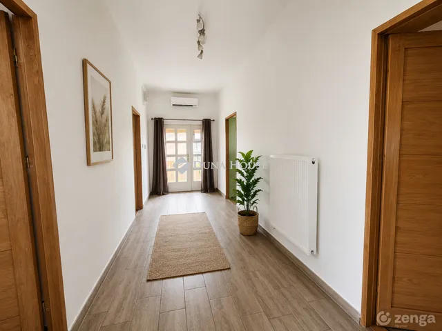 Eladó ház Dány 177 nm