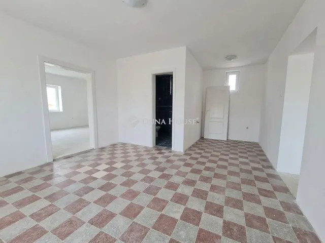 Eladó ház Tápiószecső 87 nm