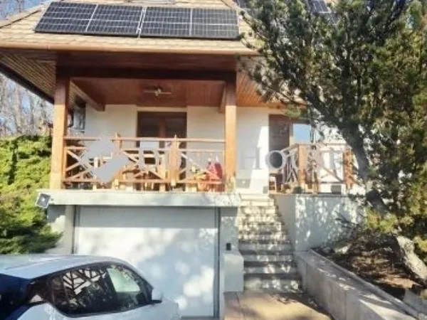 Eladó ház Veresegyház 266 nm